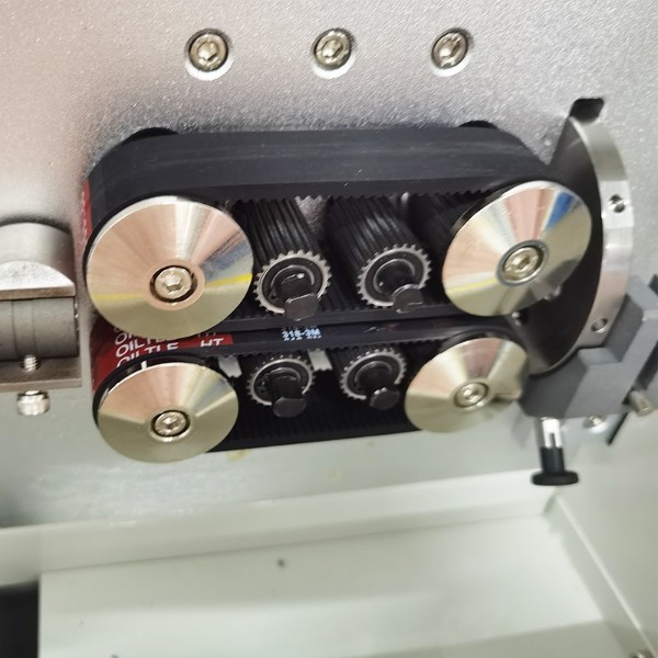 全自動(dòng)電源線裁線機(jī)護(hù)套線剝線機(jī)RZT-301C-30 全自動(dòng)電源線裁線機(jī)護(hù)套線剝線機(jī)RZT-301C-30